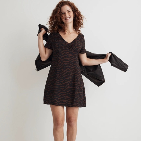 Madewell Dresses & Skirts - Madewell V-Neck Mini Dress in Abstract Animal Black Brown NWT Size 8